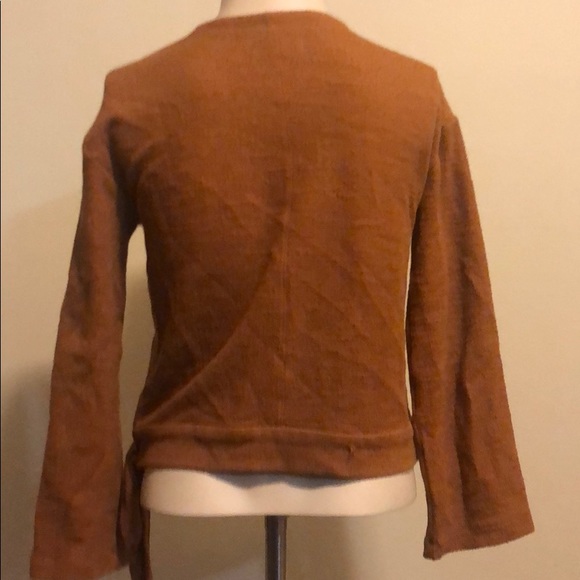 Texture and thread top - Picture 3 of 3